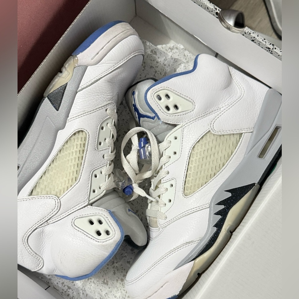 Jordan Retro Sneakers in White and Gray